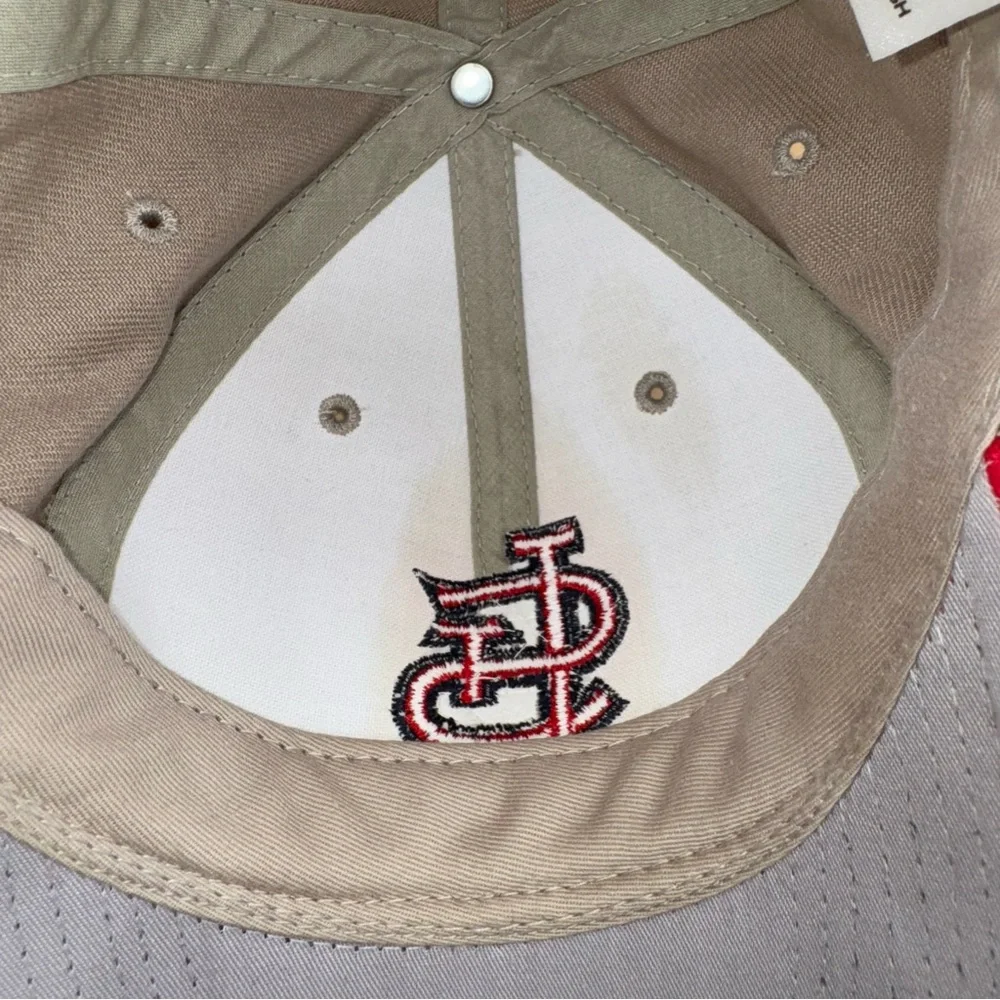 Two St. Louis Cardinals Red/White, Taupe/Red Baseball Caps, MLB,‎ EUC